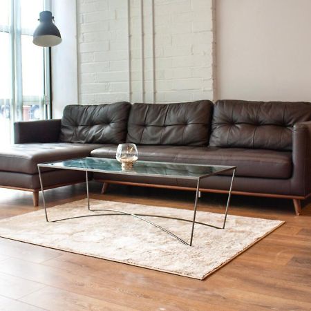 Spacious Industrial Style Apartment Londen Buitenkant foto